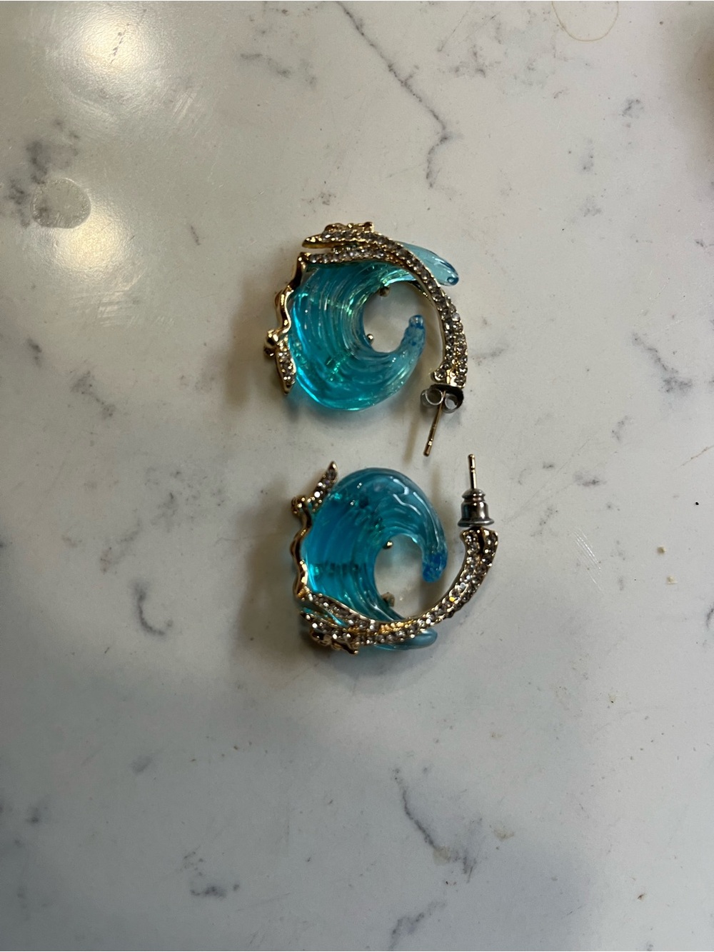 Blue Wave Gold-Tone Necklace and Earring Set with Blue Wave Resin Accents - Picture 2 of 4